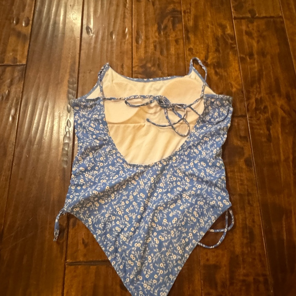 Blue Floral Women's Swimsuit - Picture 2 of 5